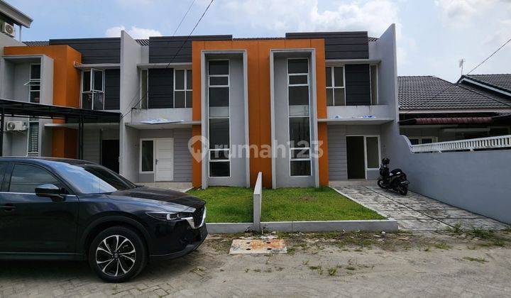 Rumah Baru di Jalan Johor River Side - Medan Johor, Medan 1