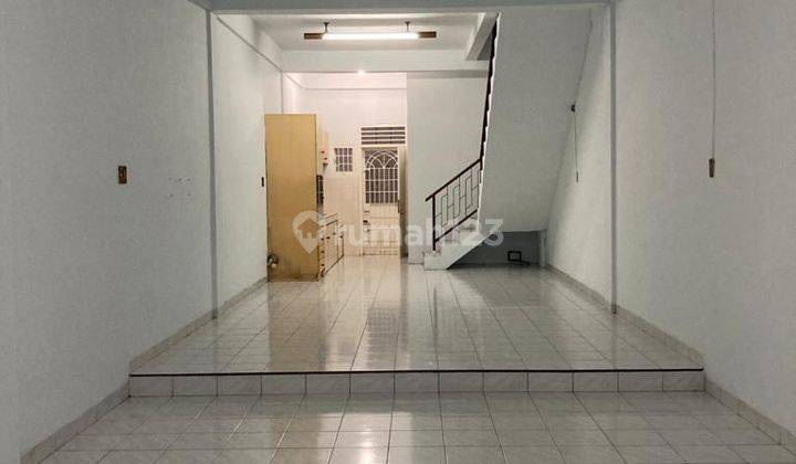 Dijual Rumah 2 Lantai di Jalan Mantri Katamso  1