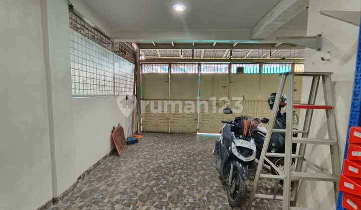 Jual Rumah Depan Sekolah 2
