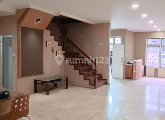 Di Jual 1 unit Villa Komp.Citra Wisata jl. Karya wisata 2