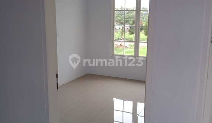 Villa Bernuansa Resort (The Thames) Jl. Swadaya , MEDAN