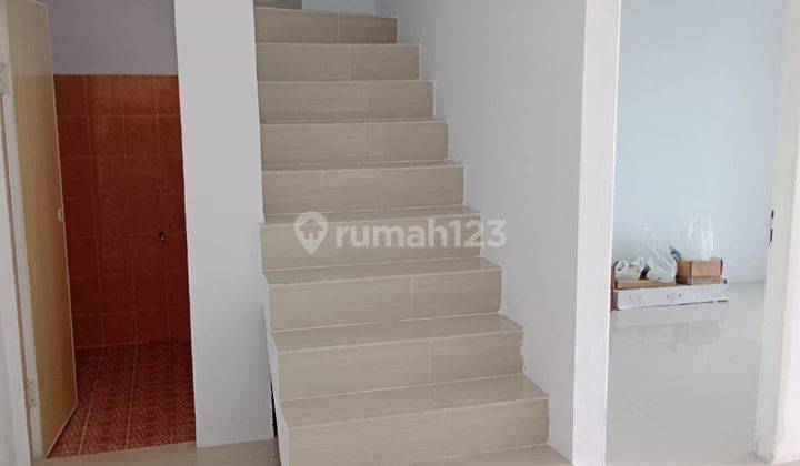 Villa Bernuansa Resort (The Thames) Jl. Swadaya , MEDAN