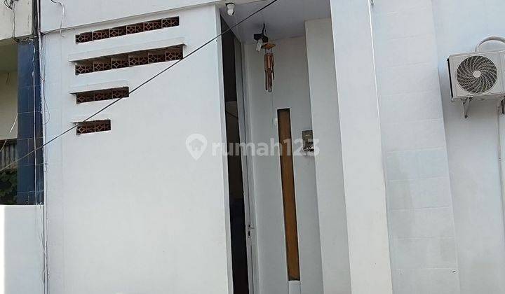 Rumah 2 Lantai Dijual Cepat Sudah Renovasi Komplek Sumarsono City 2