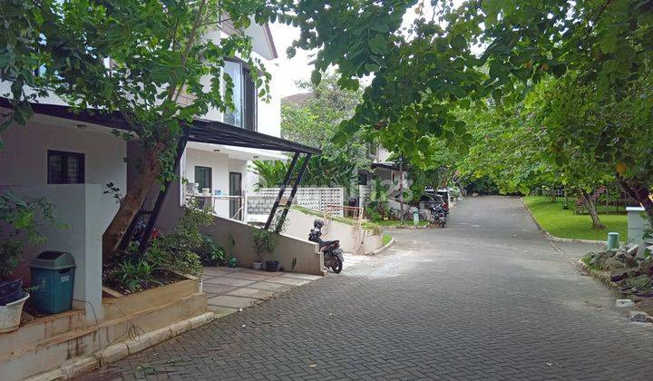 Rumah 2 Lantai SHM Bagus Siap Huni di Cipedak Jakarta Selatan  2