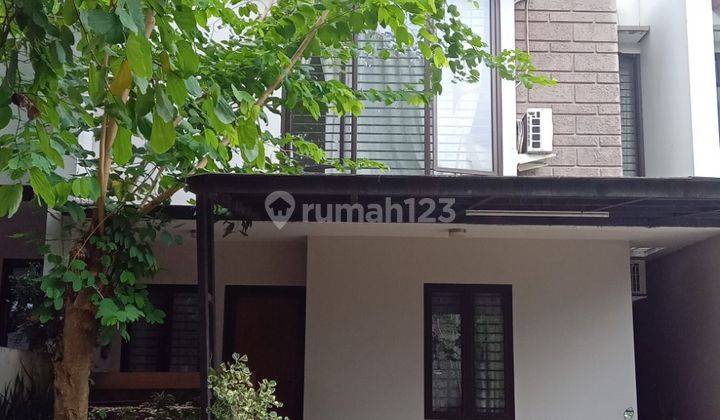 Rumah 2 Lantai SHM Bagus Siap Huni di Cipedak Jakarta Selatan  6