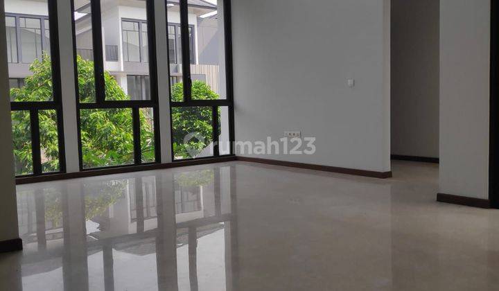 Dijual Cepat! Rumah Mewah di Lakewood Navapark BSD City  1