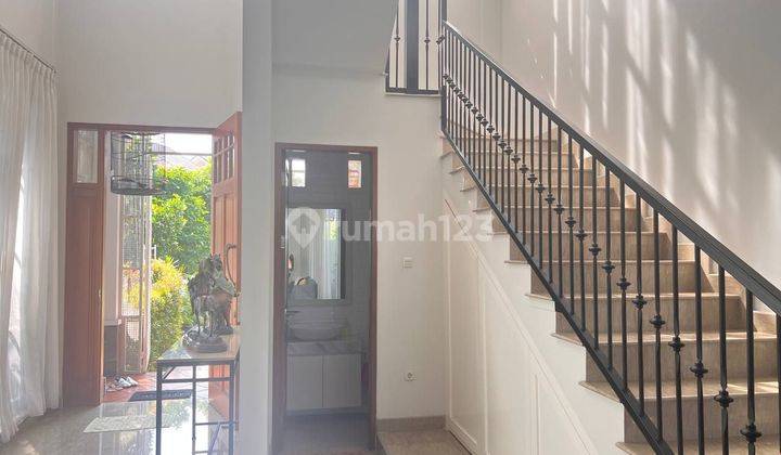 8,2 M Rumah Mewah Modern American Barn House di BSD 1