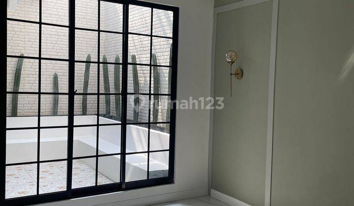 Rumah Mewah Modern Semi Furnished Free Ac di Bintaro Emerald Residence 2