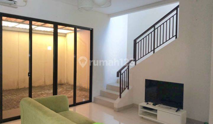 Rumah Minimalis Semi Furnished Siap Huni di Illustria Bsd 1