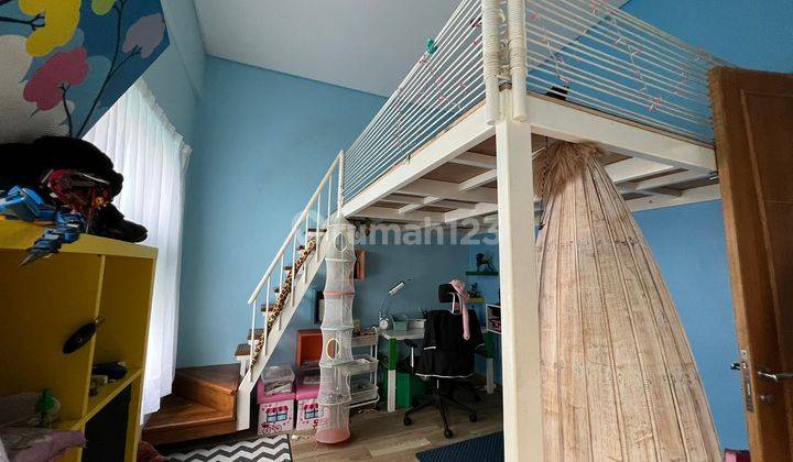 Dijual Rumah Elegan Full Furnish Dengan Kolam Renang di Bsd 2