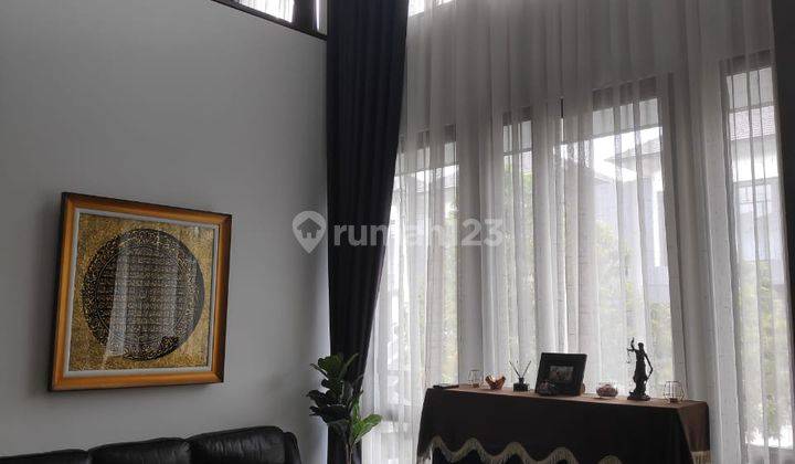 Dijual Rumah Sultan Dengan Tempat Lift di Navapark Bsd 1