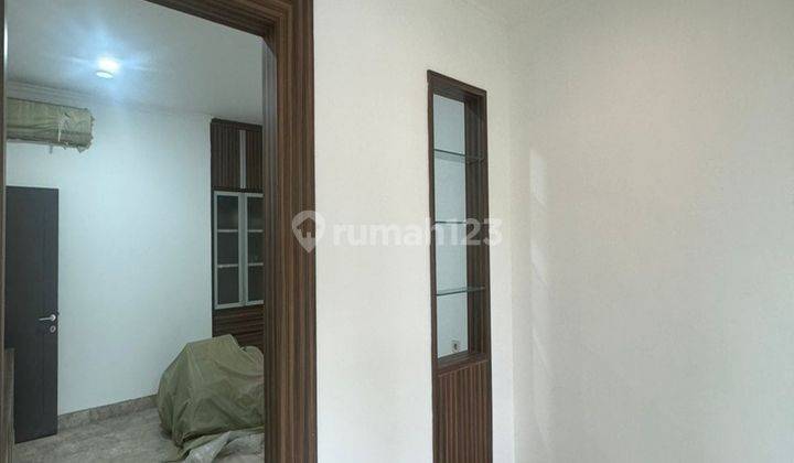 Jarang Ada Rumah De Park Halaman Luas Semi Furnished 2