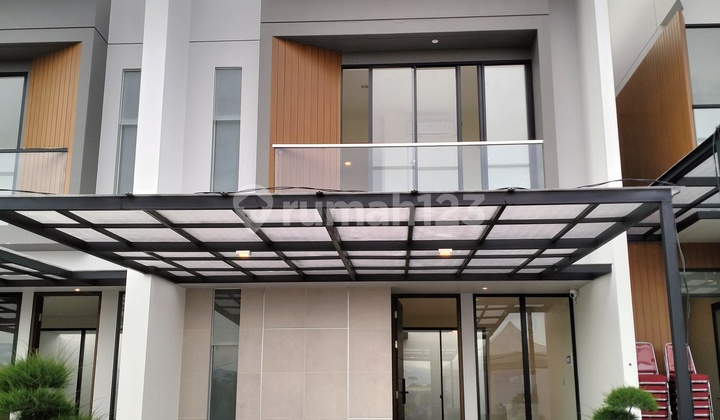 For Sale Beautiful 2-Story House, Central Makassar Near Toll Access