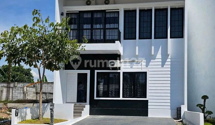 Rumah Cantik 2 Lantai, Lokasi Belakang Kantor Polda