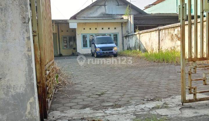 Dijual rumah di lokasi strategis  jalan Kompol Maksum Semarang 1098 m² SHM  5
