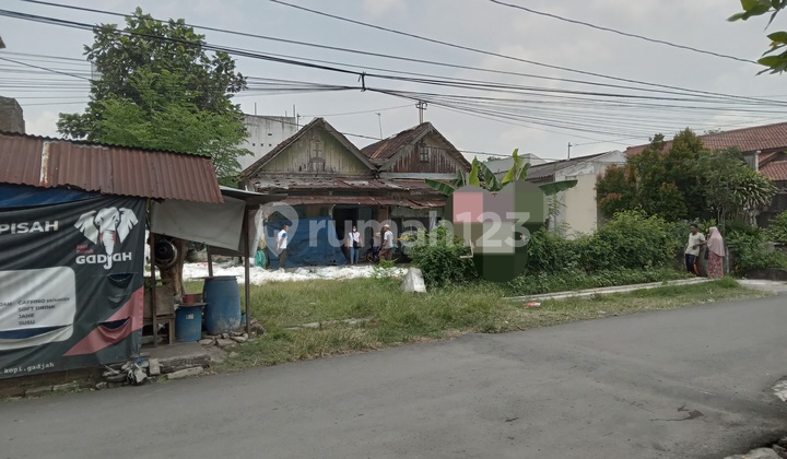 Dijual rumah di Jalan Pandean Lamper Semarang SHM Hadap Timur 8