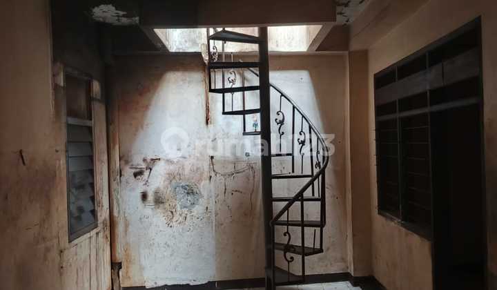 WTS / Dijual Cepat Rumah Siap Huni Hitung Tanah di Cempaka Putih Barat 11, Jakarta Pusat, Jakarta 2