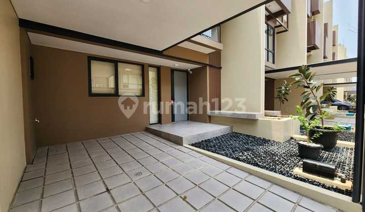 Wtl / Disewakan Rumah Siap Huni, Baru, dan Sangat Strategis di Tabebuya Cluster Impresahaus, BSD City, Tangerang, Banten 2