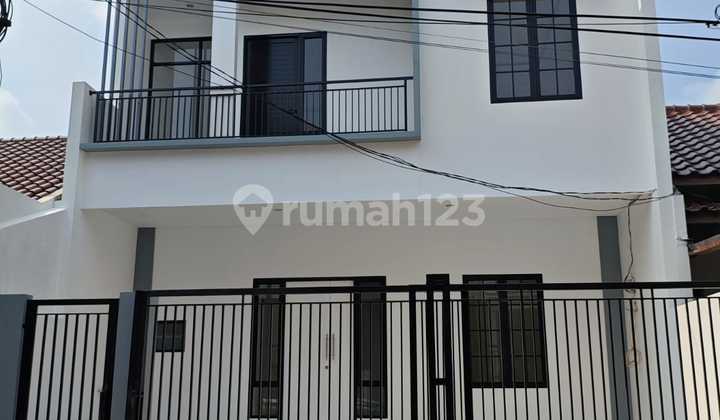 WTS / Dijual Rumah Minimalis Siap Huni di Villa Melati Mas, Serpong Utara, Tangerang Selatan, Banten