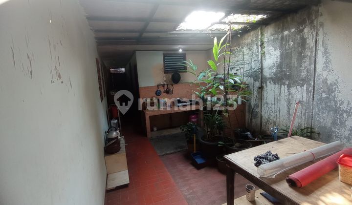 3Ald - For Sale: Ready-to-Occupy House in Kebon Jeruk, West Jakarta 2