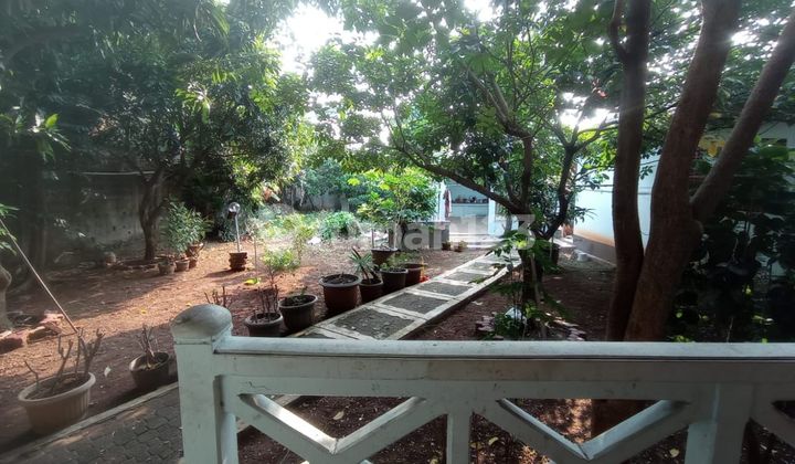 3Ald - For Sale: Ready-to-Occupy House in Kebon Jeruk, West Jakarta