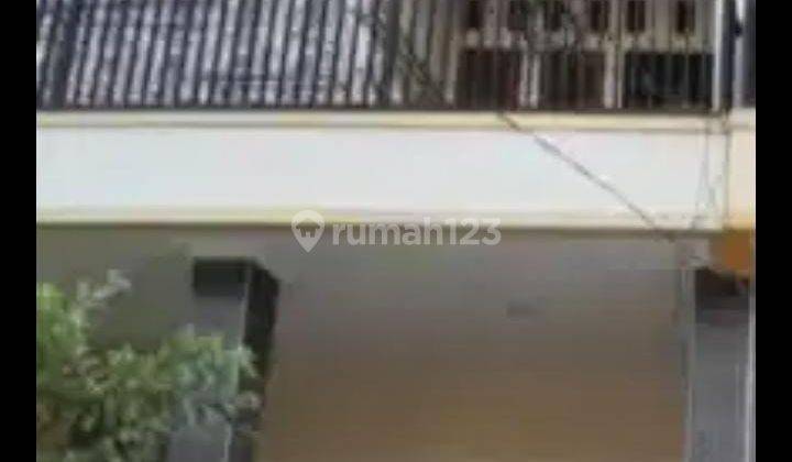 Disewakan Rumah Cluster California Taman Royal 3 2