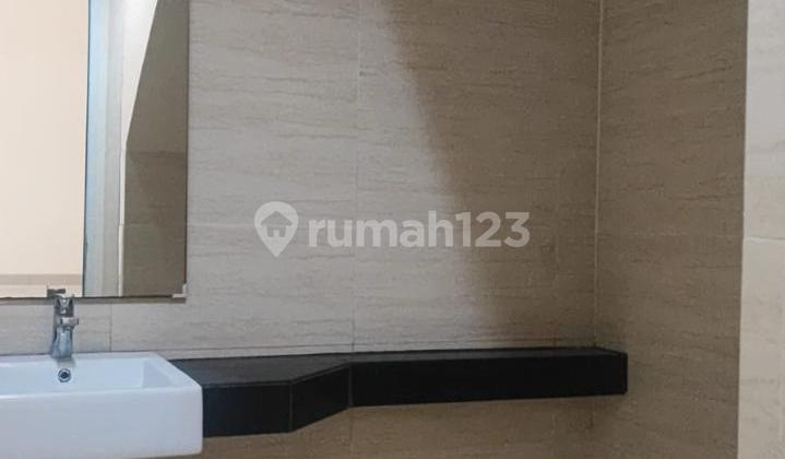 11AnN - Rumah Cluster West Europe Green Lake City 2