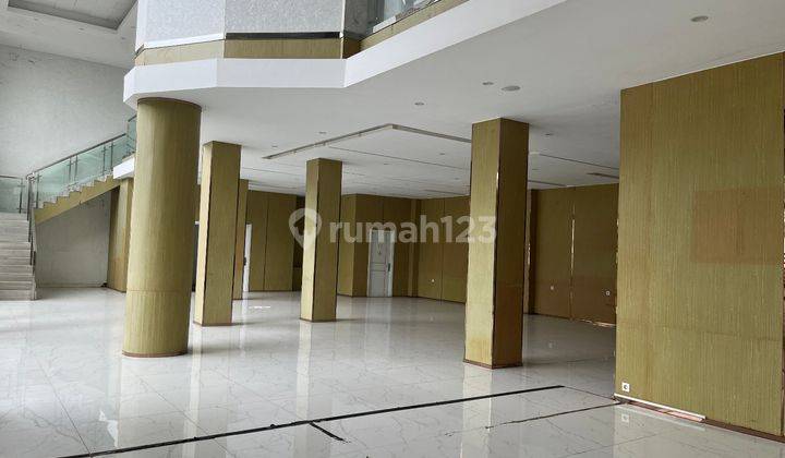 Properti komersial cocok utk perkantoran apartment marketing gallery luas 800m2  kelapa Dua Raya gading serpong tangerang mask kontener 40 feet 2