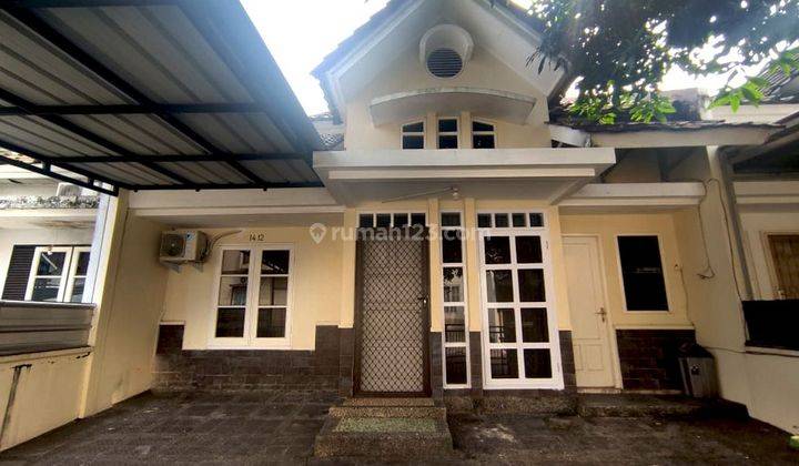 Disewakan Rumah di Taman Puspita 4BR Bagus 2