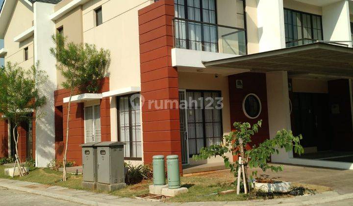 Dijual Rumah Hook di East Asia Green Lake City 1