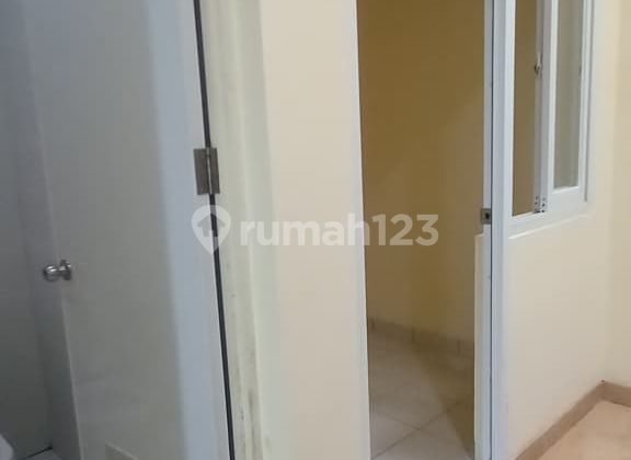 2Nls - Rented Glc Cluster America House