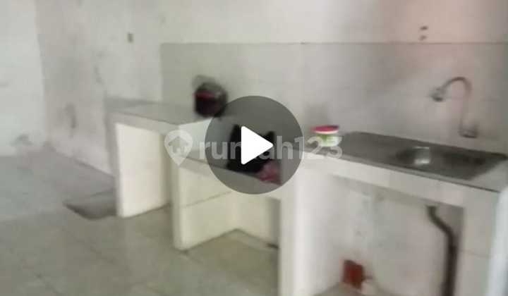 11KTR - House in Taman Asri Housing Complex, Tangerang City