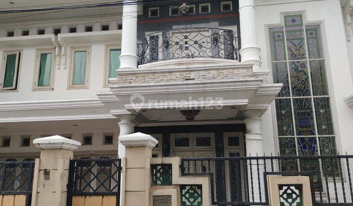 Dijual Rumah 2 Lantai Di Jalan Raya Kebon Jeruk, Jakarta Barat 1