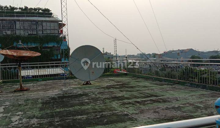 Rumah Mewah Ukuran 12x24 di Tambora Jakarta Barat 1