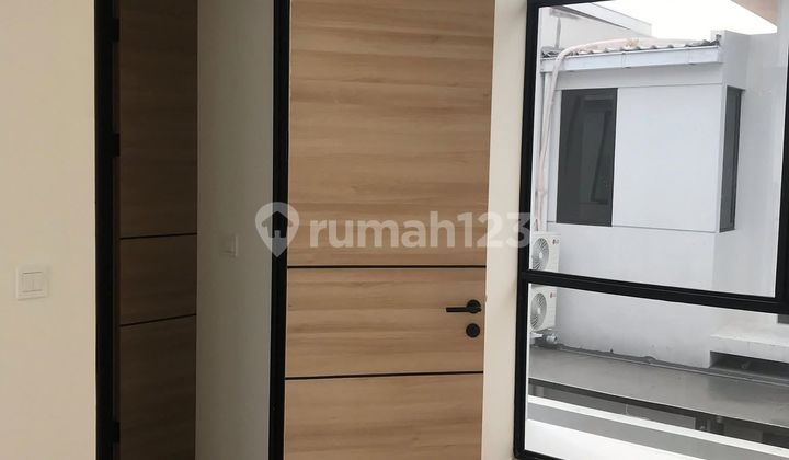 11KTR - Rumah di Cendana Essence Karawaci, Tangerang