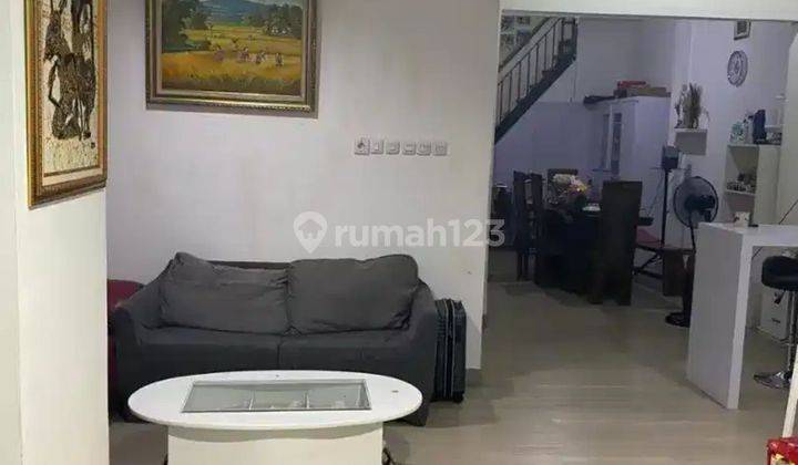 Dijual Rumah Full Furnished di Banjar Wijaya 1