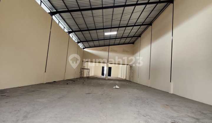 09SA - Disewakan Gudang Salembaran