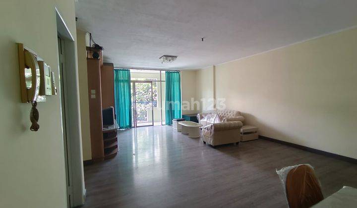 Apartemen Mangga Dua Court 4BR di Jakarta Barat 2