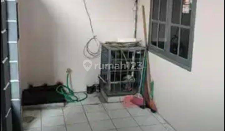 Disewakan Rumah 2 Lantai Murah di Tanjung Duren Jakarta Barat 2