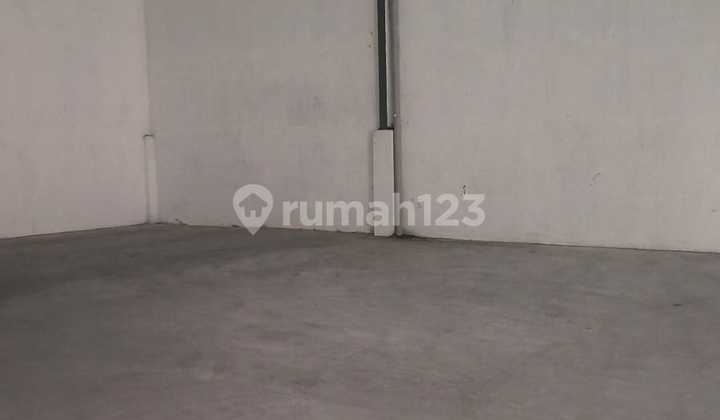 2Sny - Disewa Gudang di Pergudangan Kavling Dpr Blok C