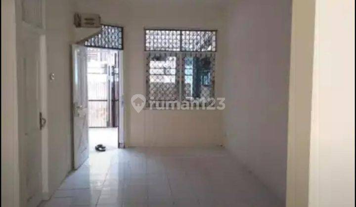 Disewakan Rumah Bagus di Citra 1 Ext Jakarta Barat 1