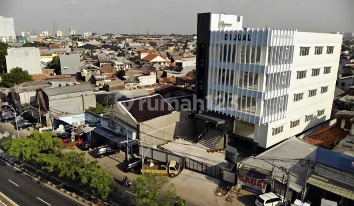 2Fng - Dijual Gedung di Graha Pramuka (Pramuka Raya)