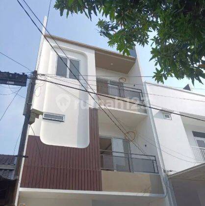 Dijual Rumah 3 Lantai Di Perumahan Citra 3 Blok B 2