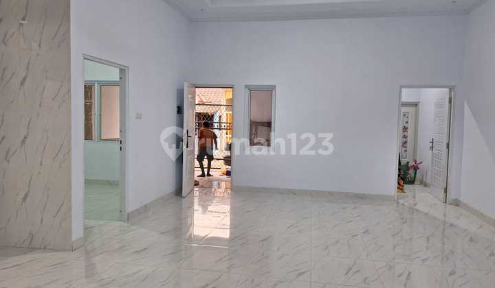 09SL - Dijual Rumah di Simprug Poris