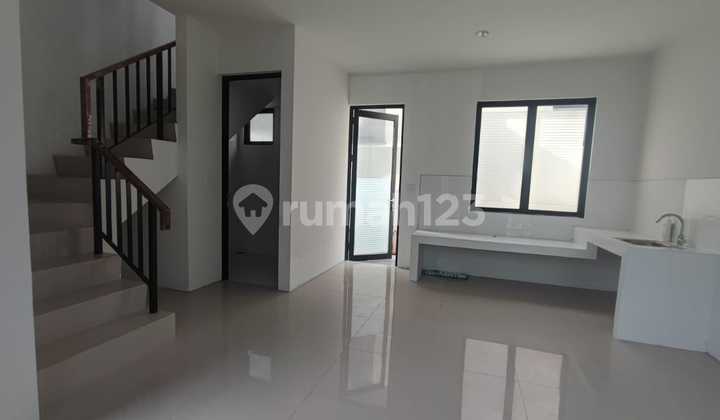 3Sl - Disewakan Rumah Citra Garden Puri 2