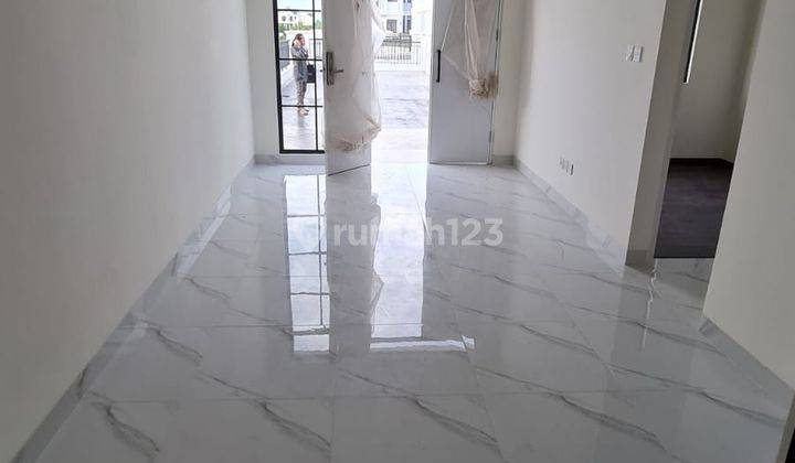 Dijual Rumah Lavon 2 Cluster Viridia 1
