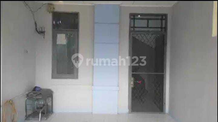 Disewakan Rumah di Taman Palem Lestari 2