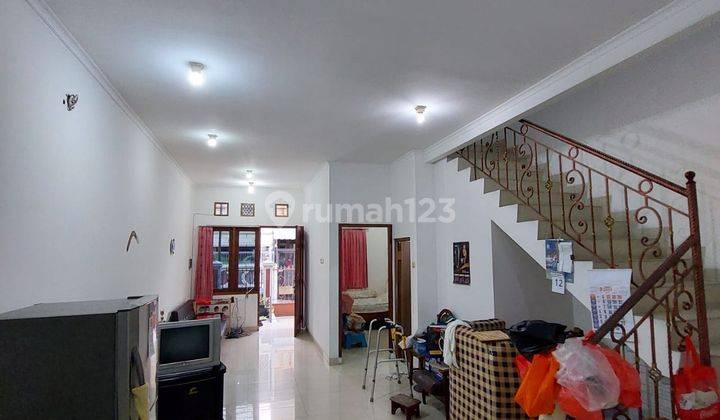 ** Rumah di Tomang jakbar 2 Lantai SHM Sudah Renovasi** 1