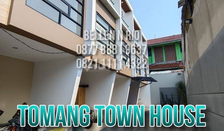 **Townhouse Baru di Tomang 3 Lantai Akses Mobil** 1