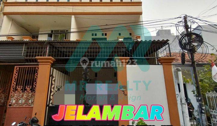 ** Rumah di Jelambar 2 Lantai SHM Butuh Renovasi Utara** 1